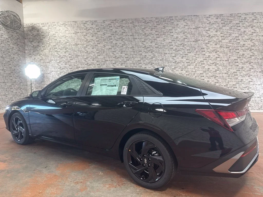 New 2026 Abyss Black Hyundai SEL Sport Plus image 5
