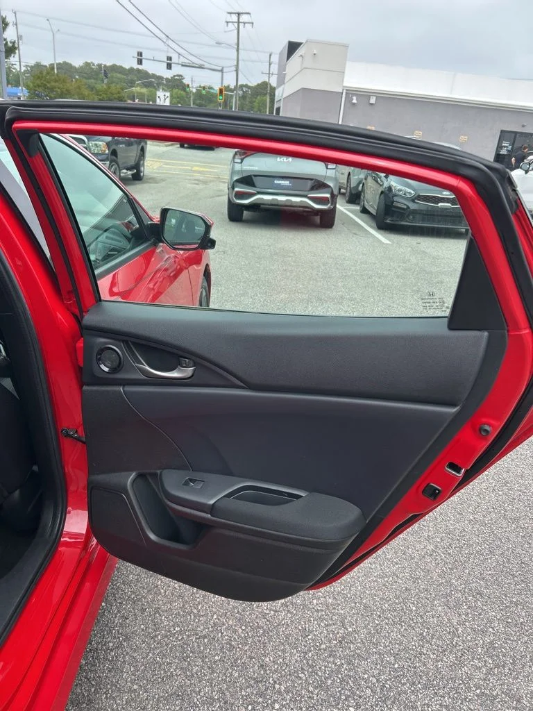 Used 2018 Red Honda EX image 19