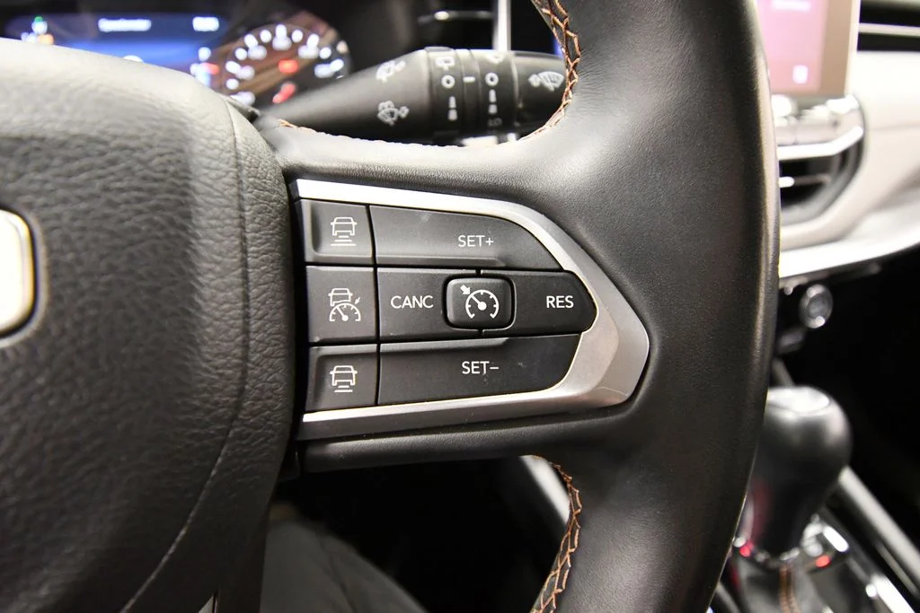 Used 2022 Black Jeep Limited image 21