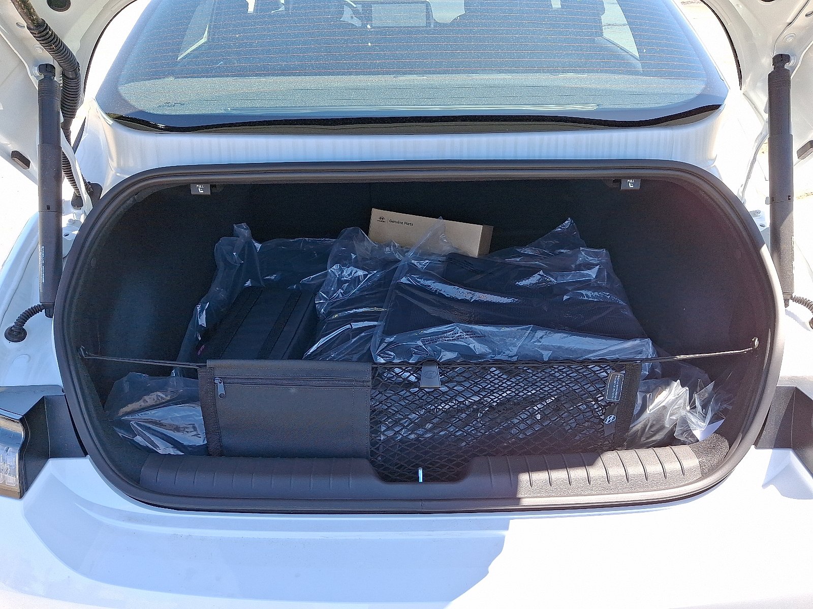 2025 Hyundai IONIQ 6 SE - Photo 23