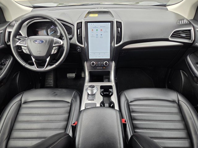 Used 2024 Grey Ford SEL image 19