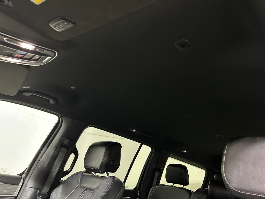 Used 2024 White Jeep Series II image 23