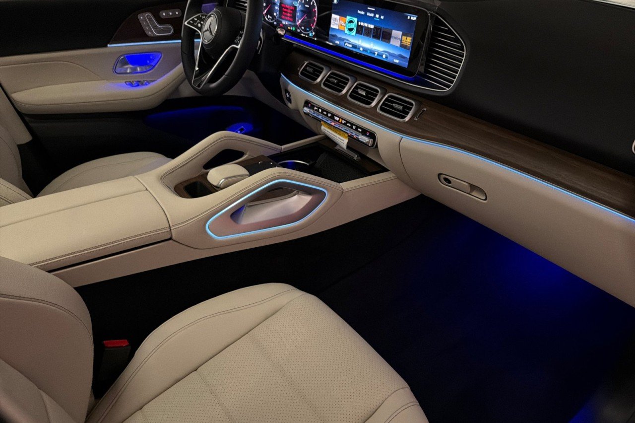 New 2026 Polar White Mercedes-Benz GLE 450 4MATIC® SUV image 15