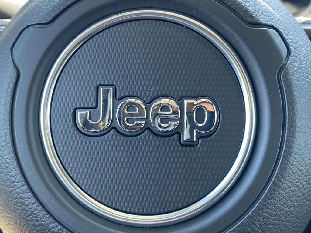 New 2026 Bright White Clearcoat Jeep Sport S image 27
