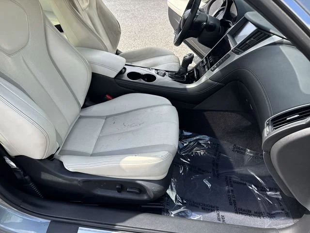 Used 2017 Blue INFINITI 2.0t Premium image 10