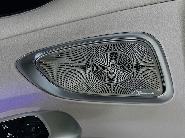 New 2026 Selenite Grey Metallic Mercedes-Benz C 300 image 19