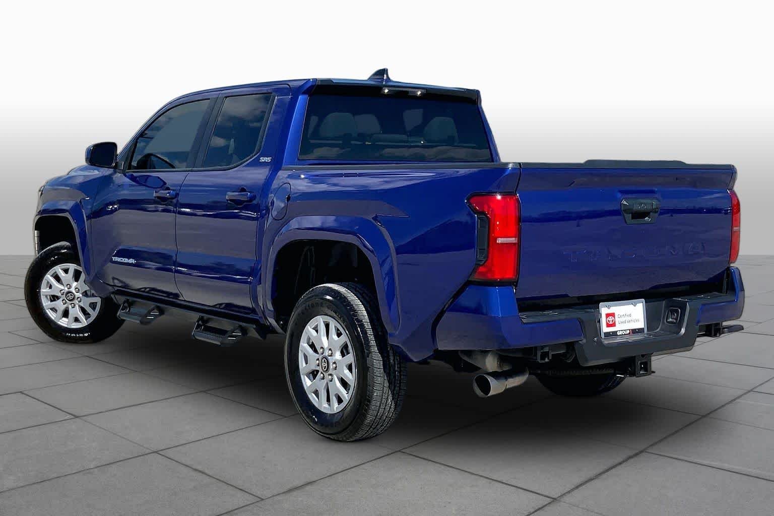 Used 2025 Blue Crush Metallic Toyota SR5 image 12