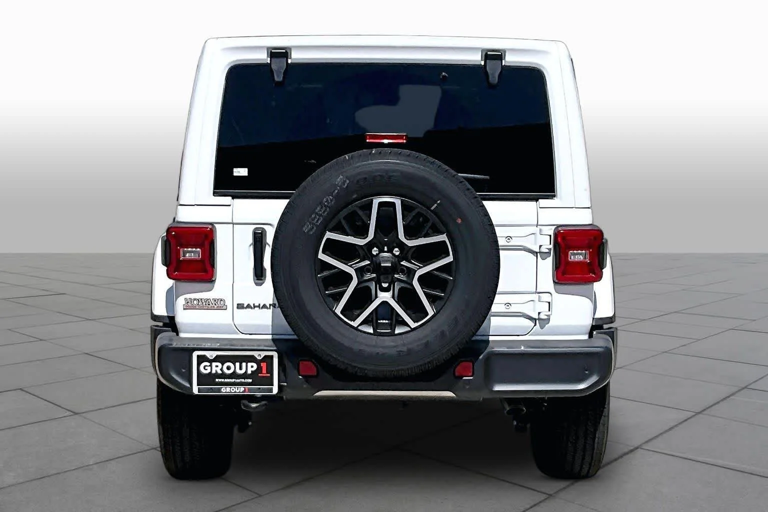New 2027 Bright White Clear-Coat Paint Jeep Sahara image 5