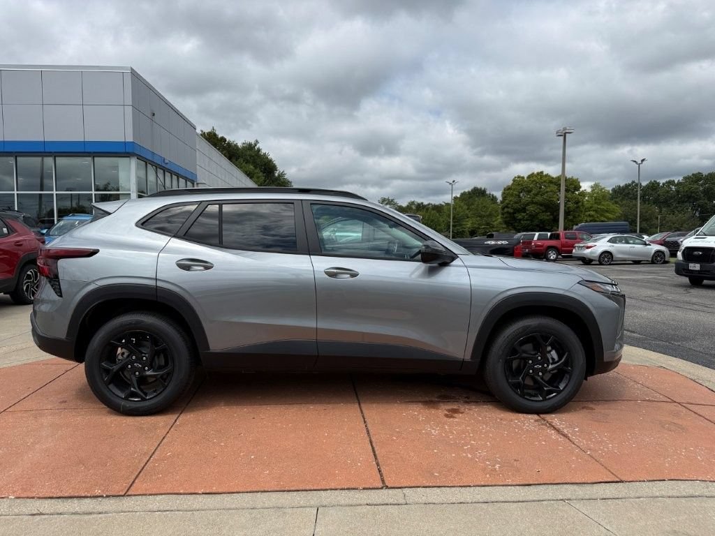 2026 Chevrolet Trax LT - Photo 6