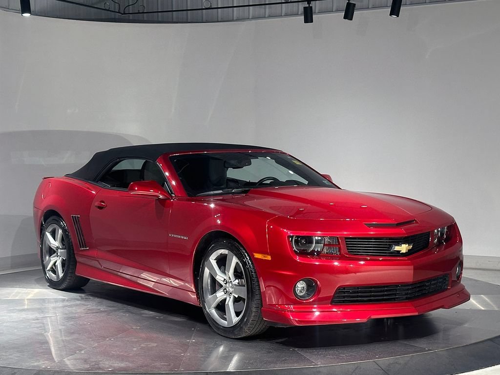 Used 2012 Crystal Red Tintcoat Chevrolet 2SS image 81