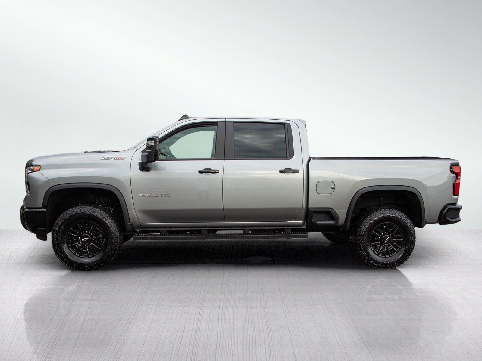Used 2024 Chevrolet Silverado 2500HD ZR2 with VIN 1GC4YYE70RF378490 for sale in White Bear Lake, Minnesota