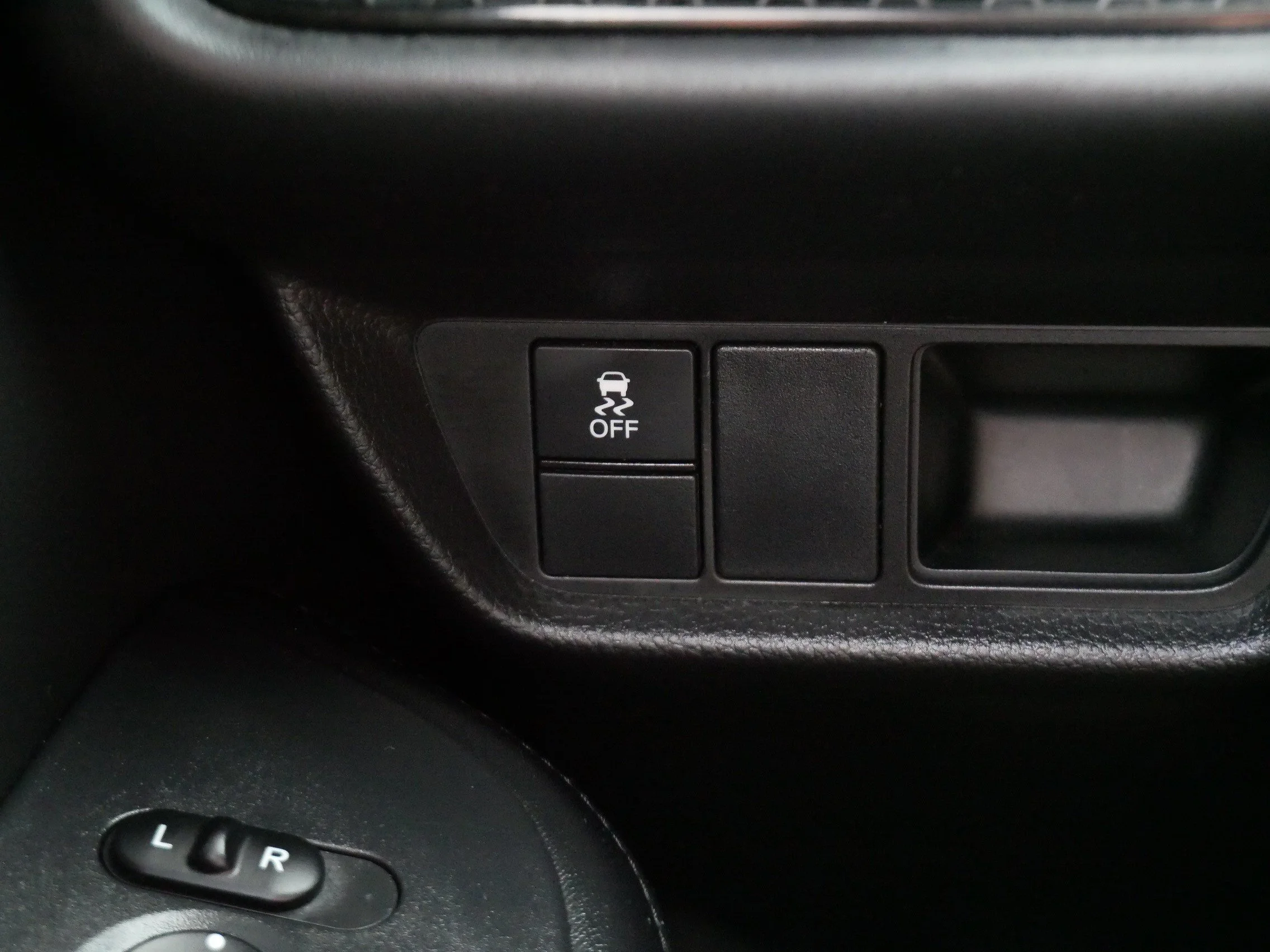 Certified Used 2024 Crystal Black Pearl Honda LX image 28