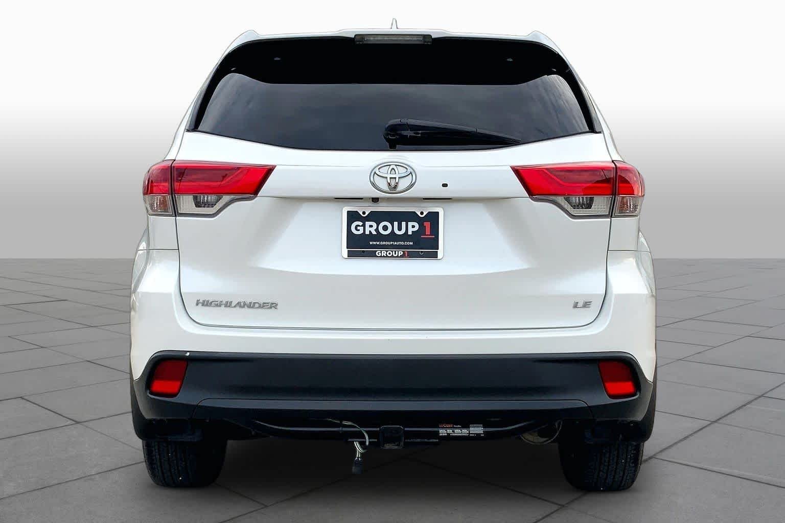 Used 2019 Blizzard Pearl Toyota LE image 4
