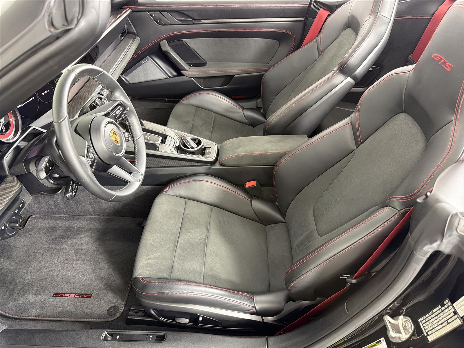 Used 2022  Porsche Carrera S image 9