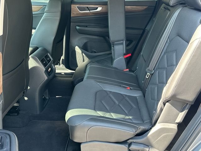 Certified Used 2024 Silver Volkswagen 2.0T SE w/Technology image 22