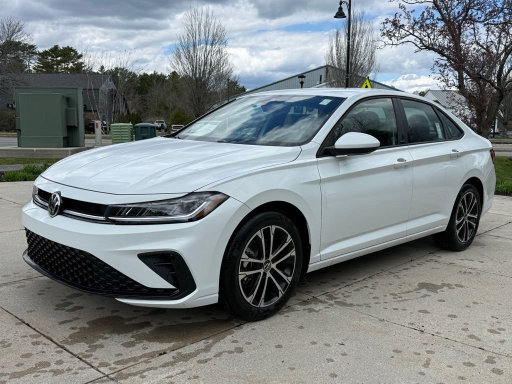 New 2026 White Volkswagen 1.5T Sport image 2