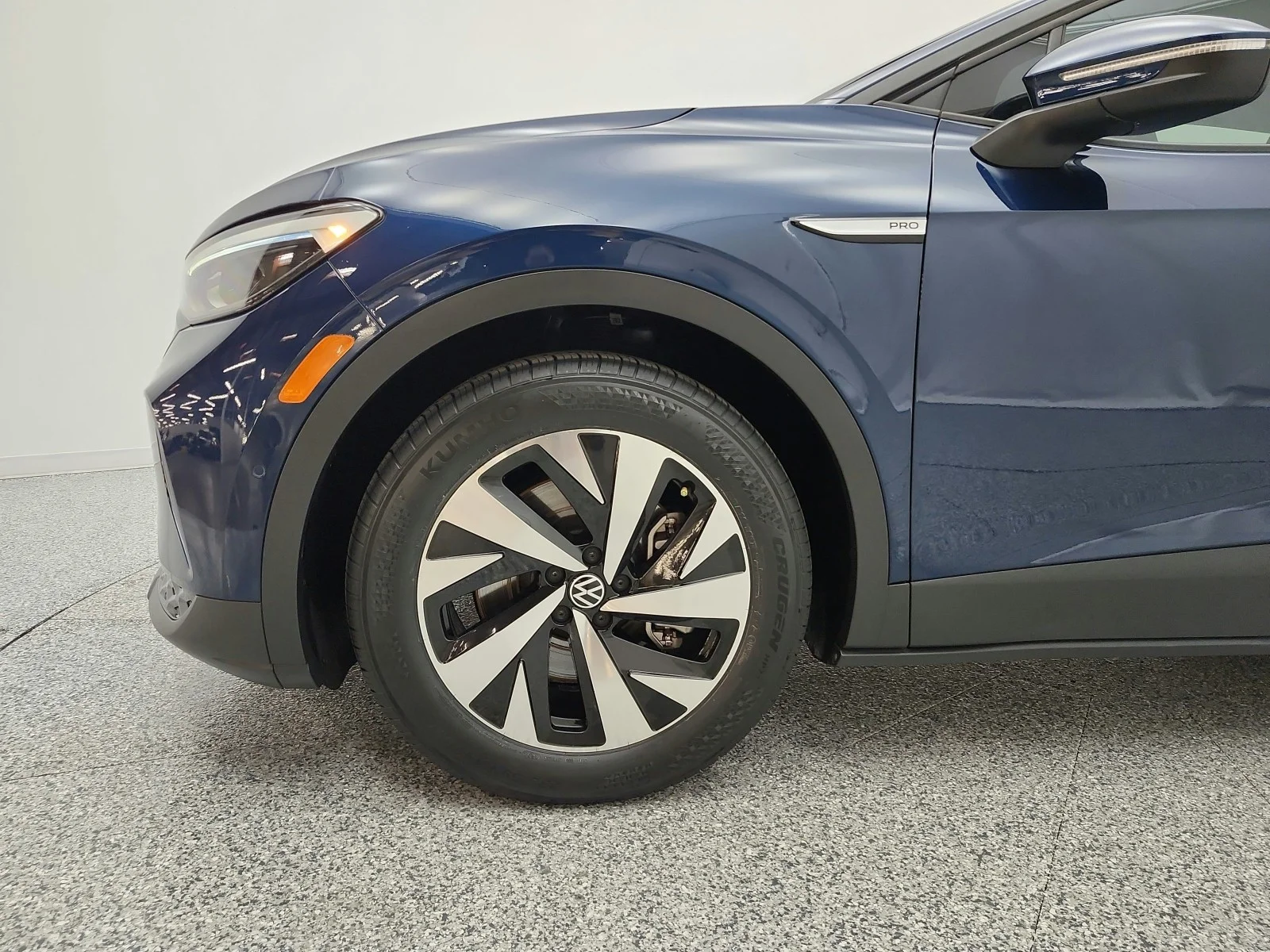 Used 2023 Tourmaline Blue Metallic Volkswagen Pro image 21