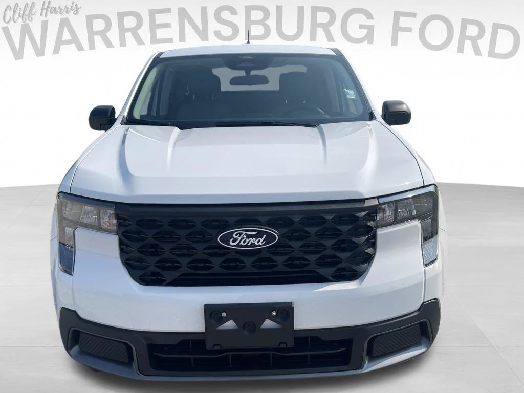 New 2026 Oxford White Ford XLT image 2