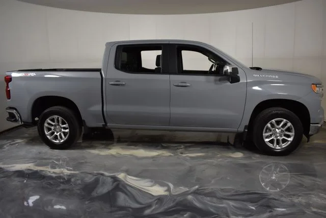 Used 2024 Gray Chevrolet LT image 11