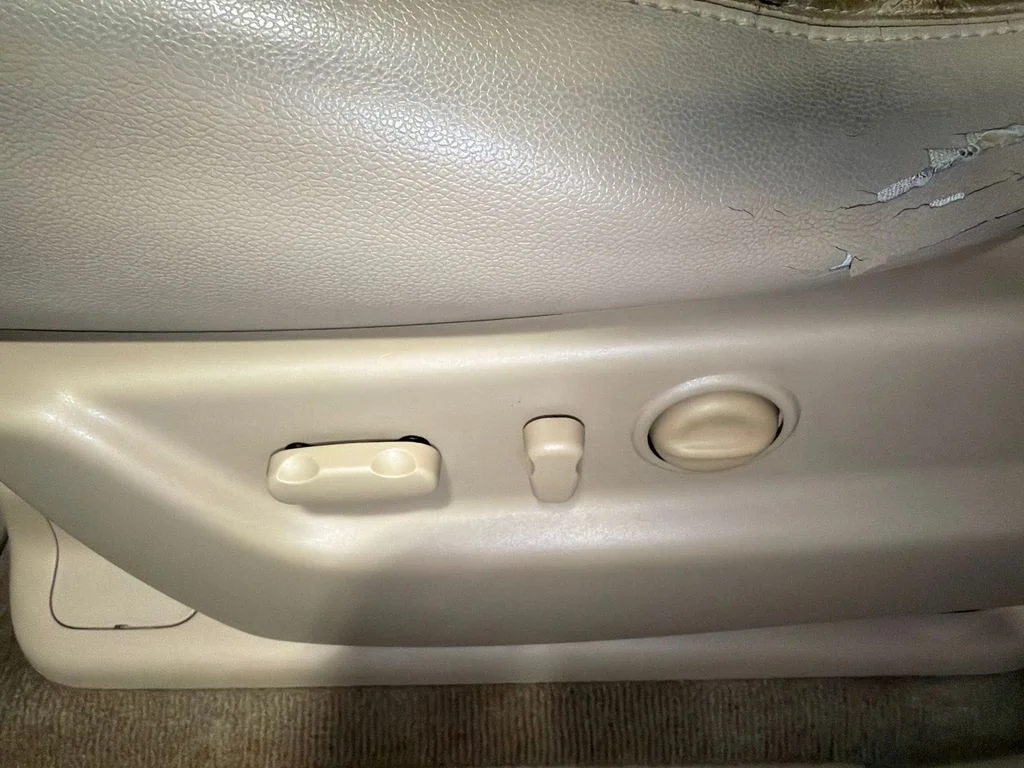 Used 2012 Summit White Chevrolet LT image 22