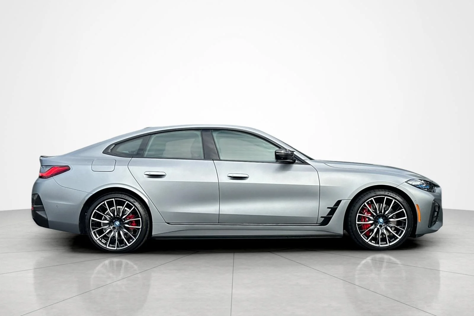 Used 2023 Frozen Pure Grey II Metallic BMW M50 image 6