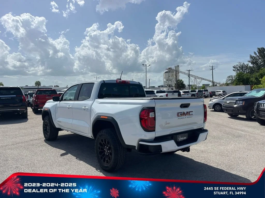 New 2026 Summit White GMC Elevation image 5