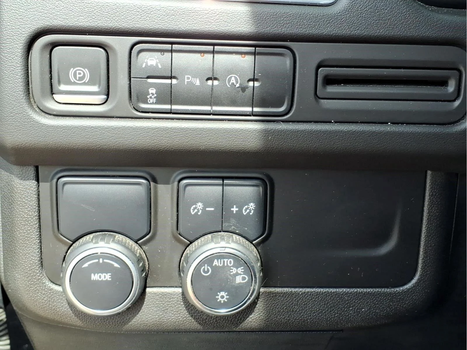 Used 2023 BLACK Chevrolet RST image 20