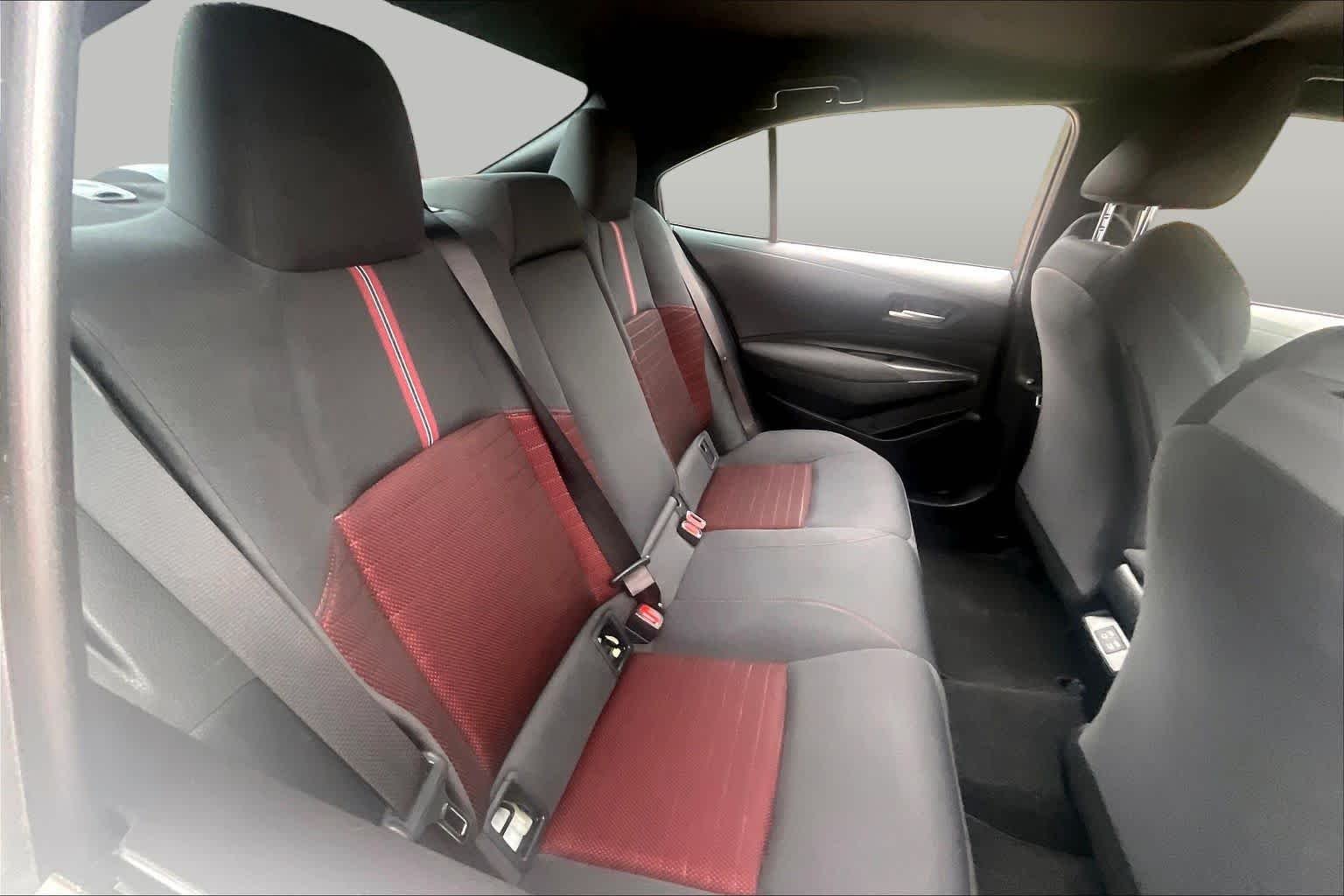 Used 2026 Ice Cap Toyota SE image 19