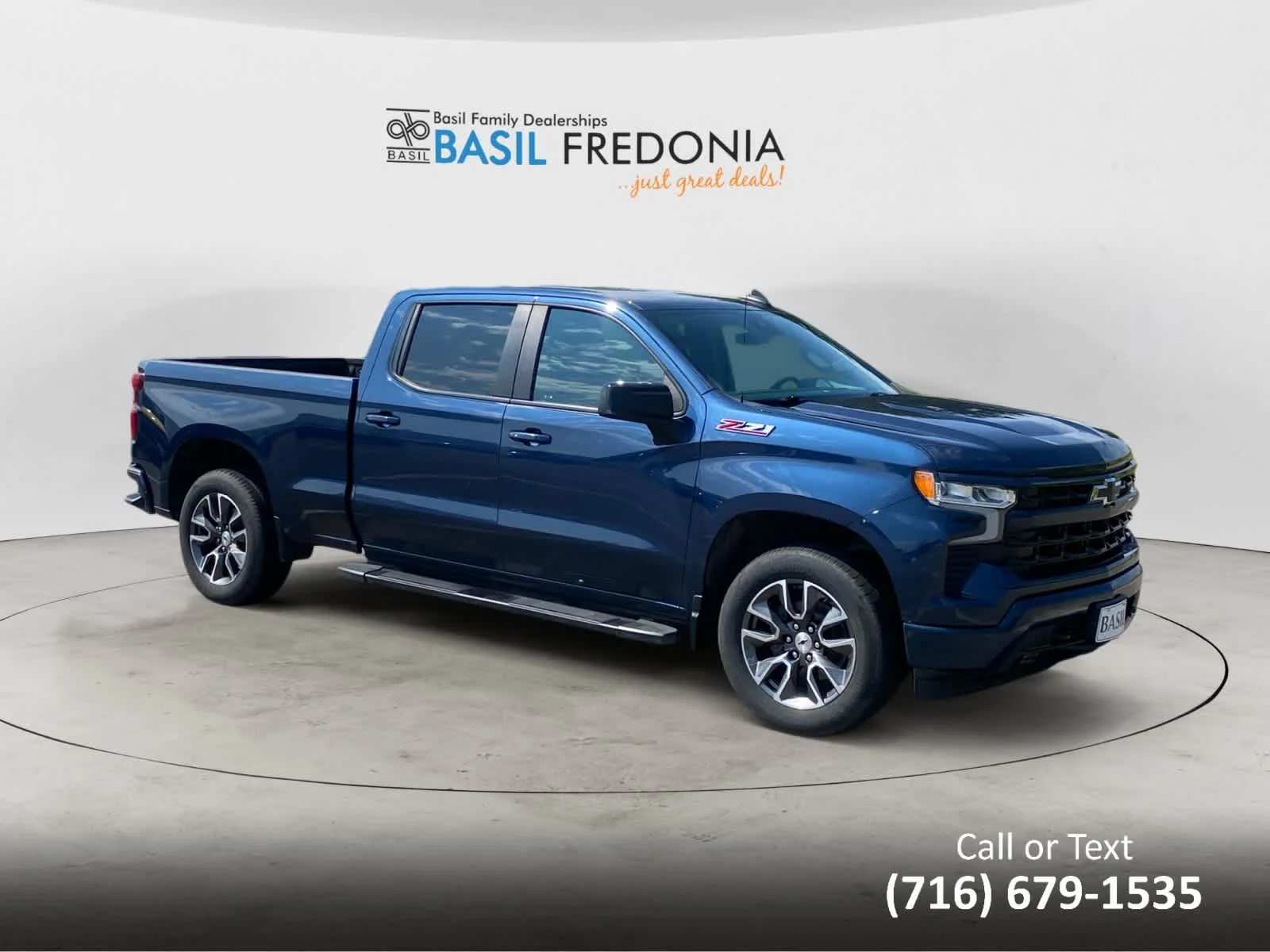 Used 2022 NORTHSKY BLUE METALLIC Chevrolet RST image 11