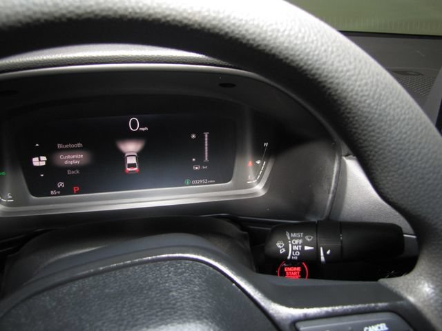 Used 2023 Lunar Silver Metallic Honda LX image 4