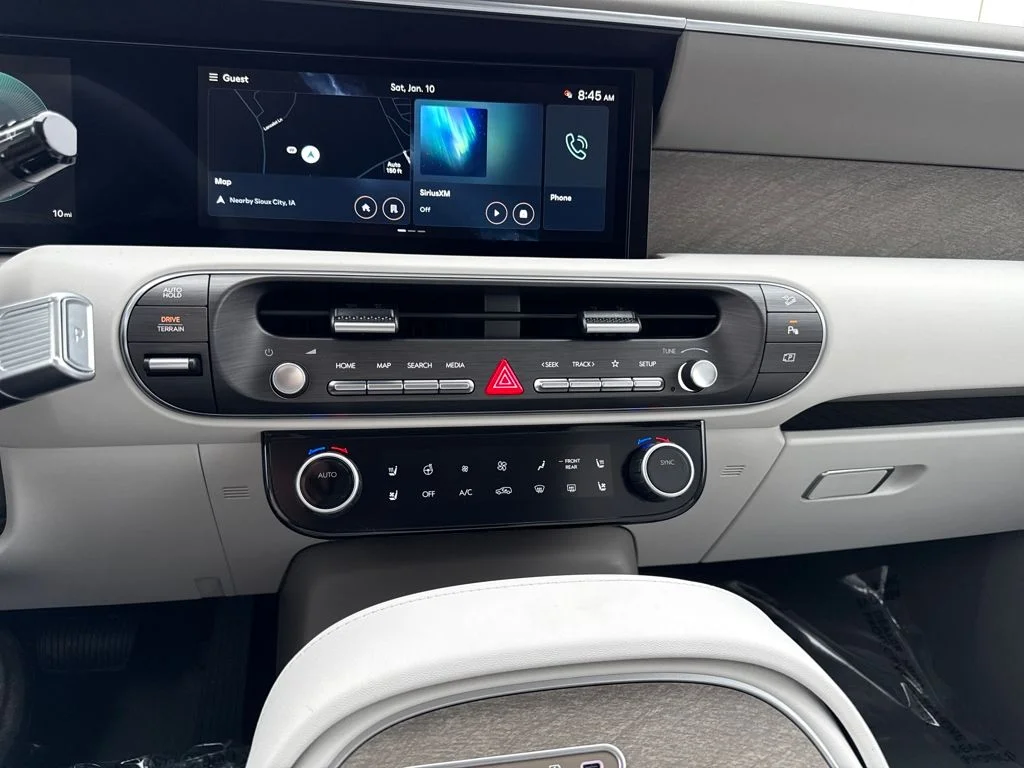 New 2026 Gray Hyundai SEL Premium image 18