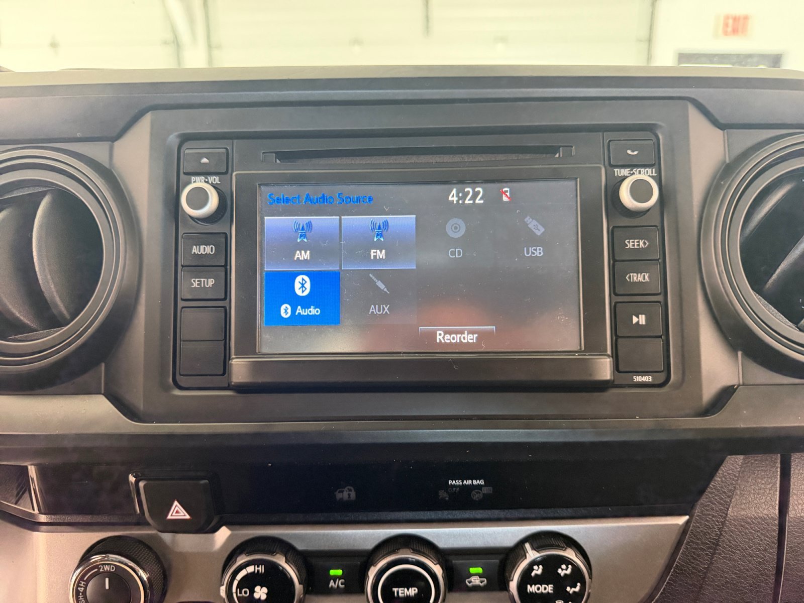 Used 2018 Midnight Black Metallic Toyota SR image 18