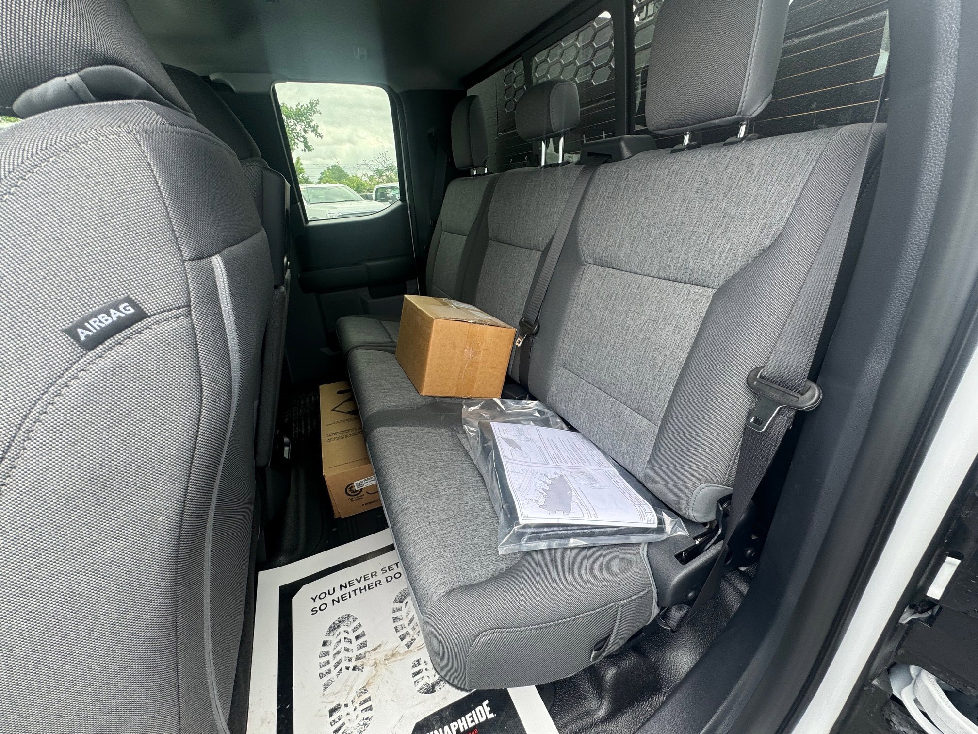 New 2026 Oxford White Ford F-550® XL image 21
