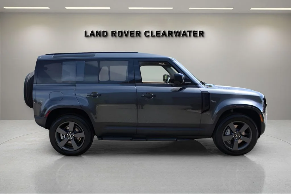 Certified Used 2025 Gray Land Rover S image 6