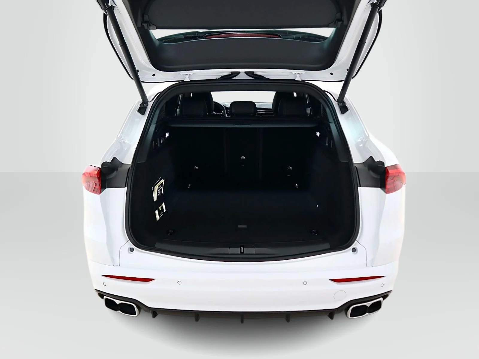 New 2027 Bianco Maserati  image 11