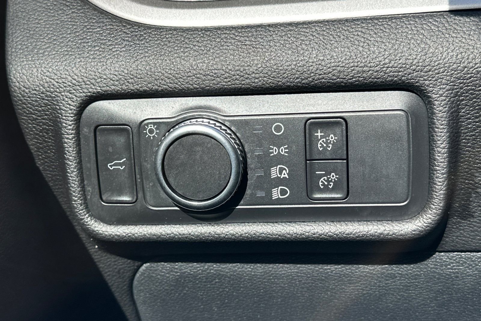 Used 2022 Red Ford XLT image 30