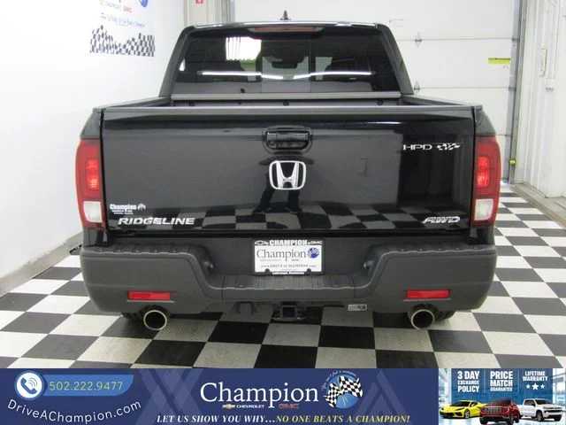 Used 2023 Black Honda RTL image 13