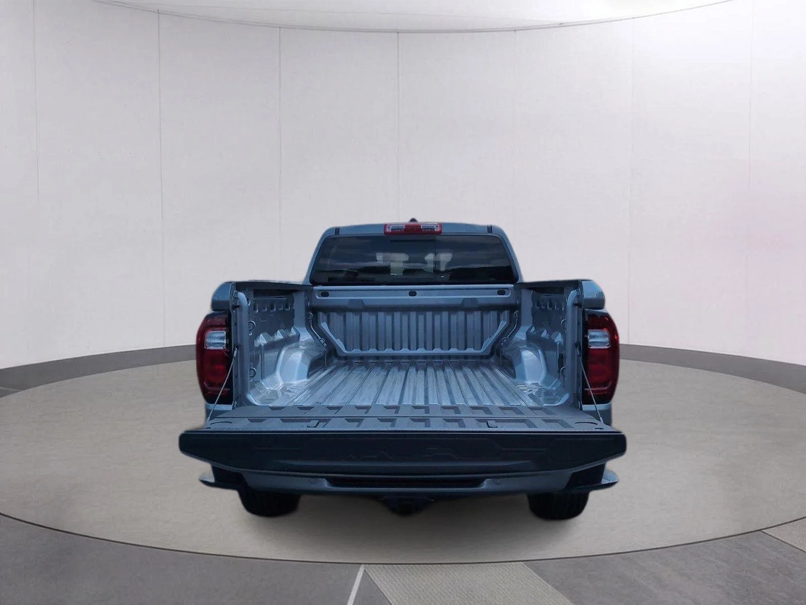 New 2026 Sterling Metallic GMC Elevation image 5