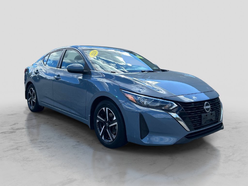 Used 2024 Gray Nissan SV image 7
