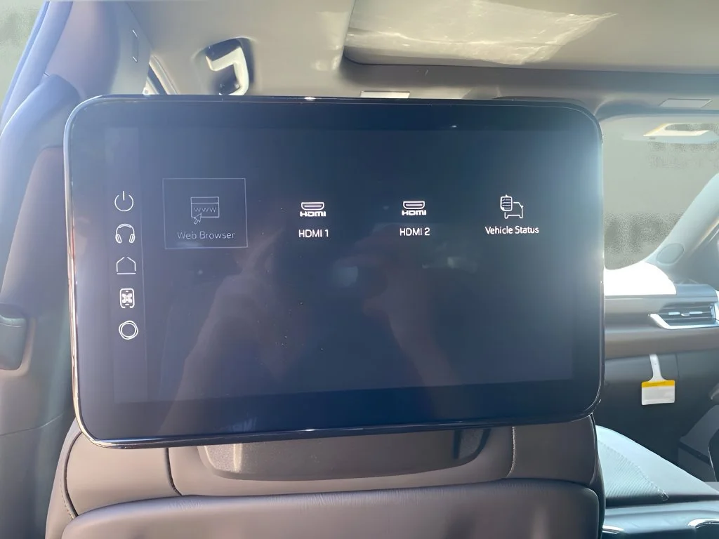New 2026 Glacier White Tricoat GMC Denali Ultimate image 24