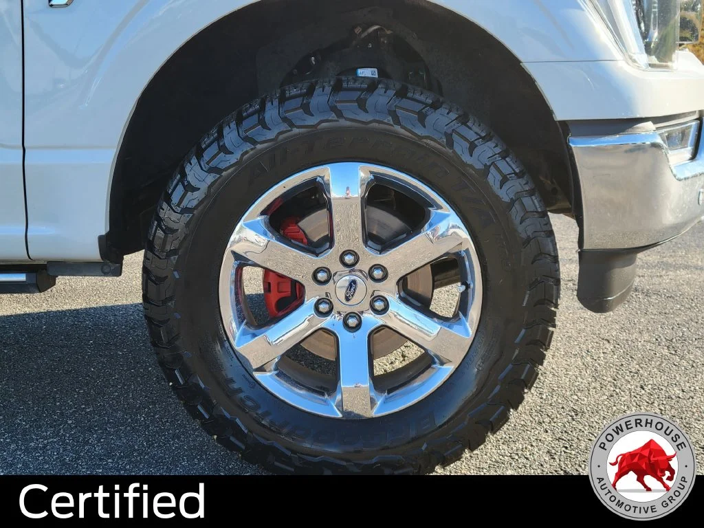Used 2023 White Ford Lariat image 12