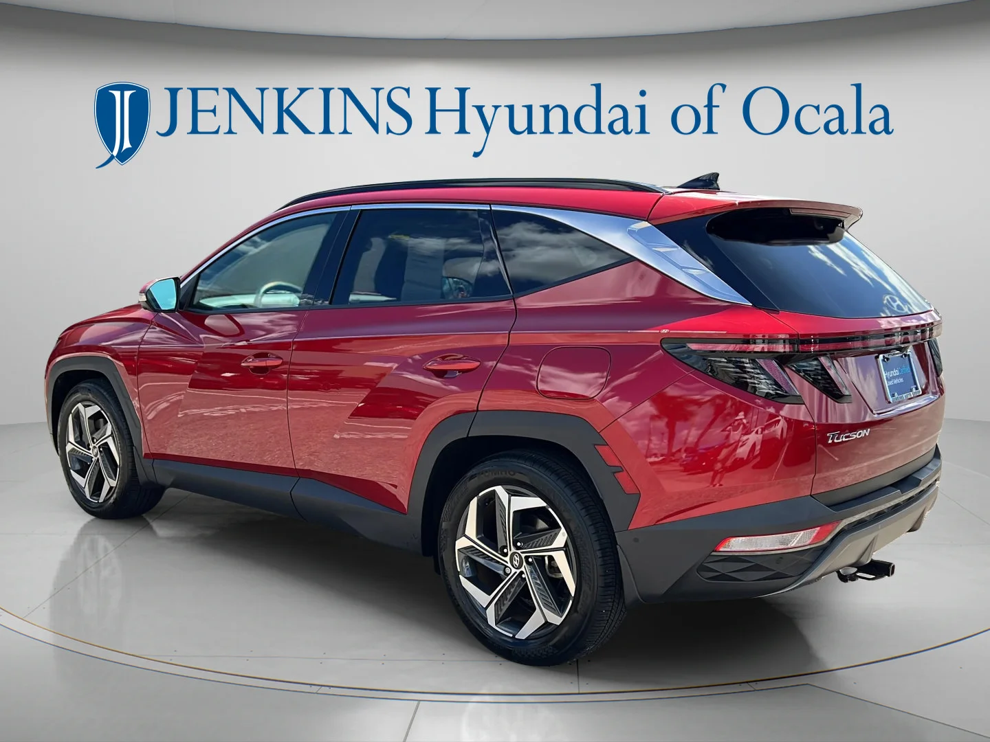 Used 2024 Ultimate Red Hyundai Limited image 5