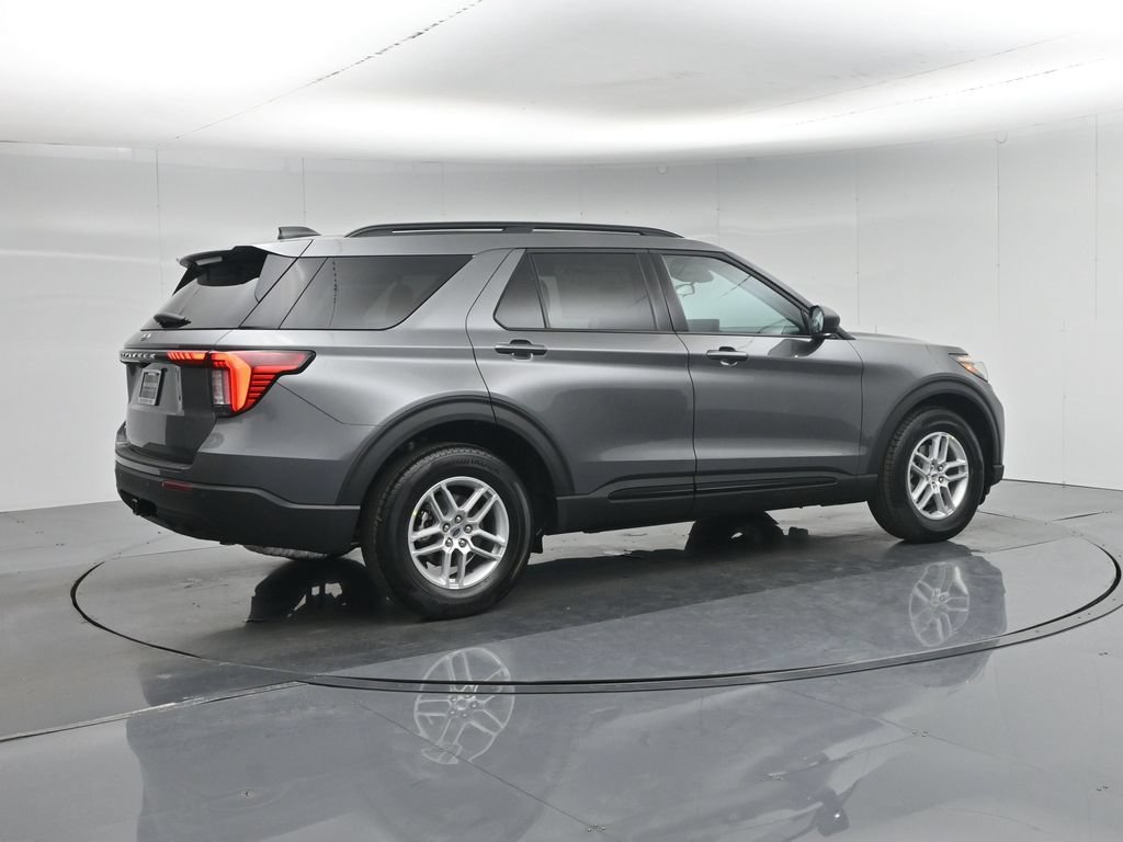 New 2026 Carbonized Gray Metallic Ford Active image 27