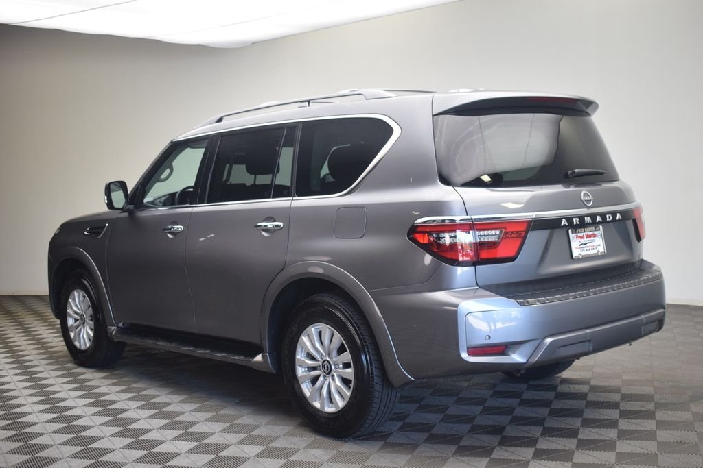 Used 2023 Gray Nissan SV image 4