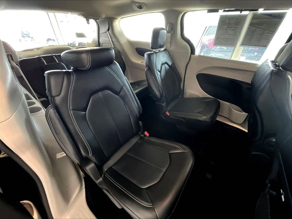 Used 2023 Black Chrysler Touring L image 16