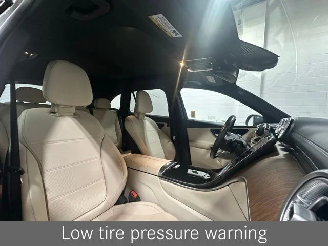 Used 2023  Mercedes-Benz GLC 300 image 17