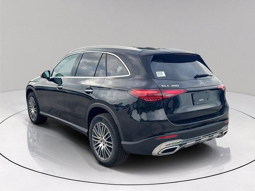 New 2026 Black Mercedes-Benz GLC 300 image 4