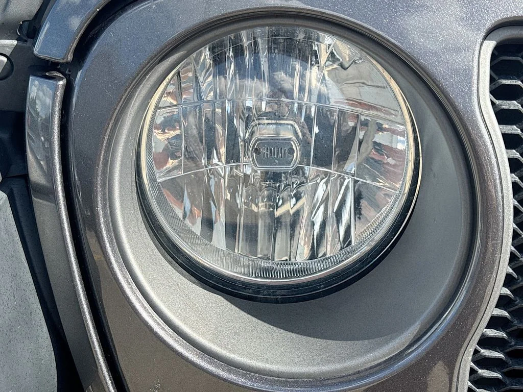 Used 2019 Gray Jeep Unlimited Rubicon image 37