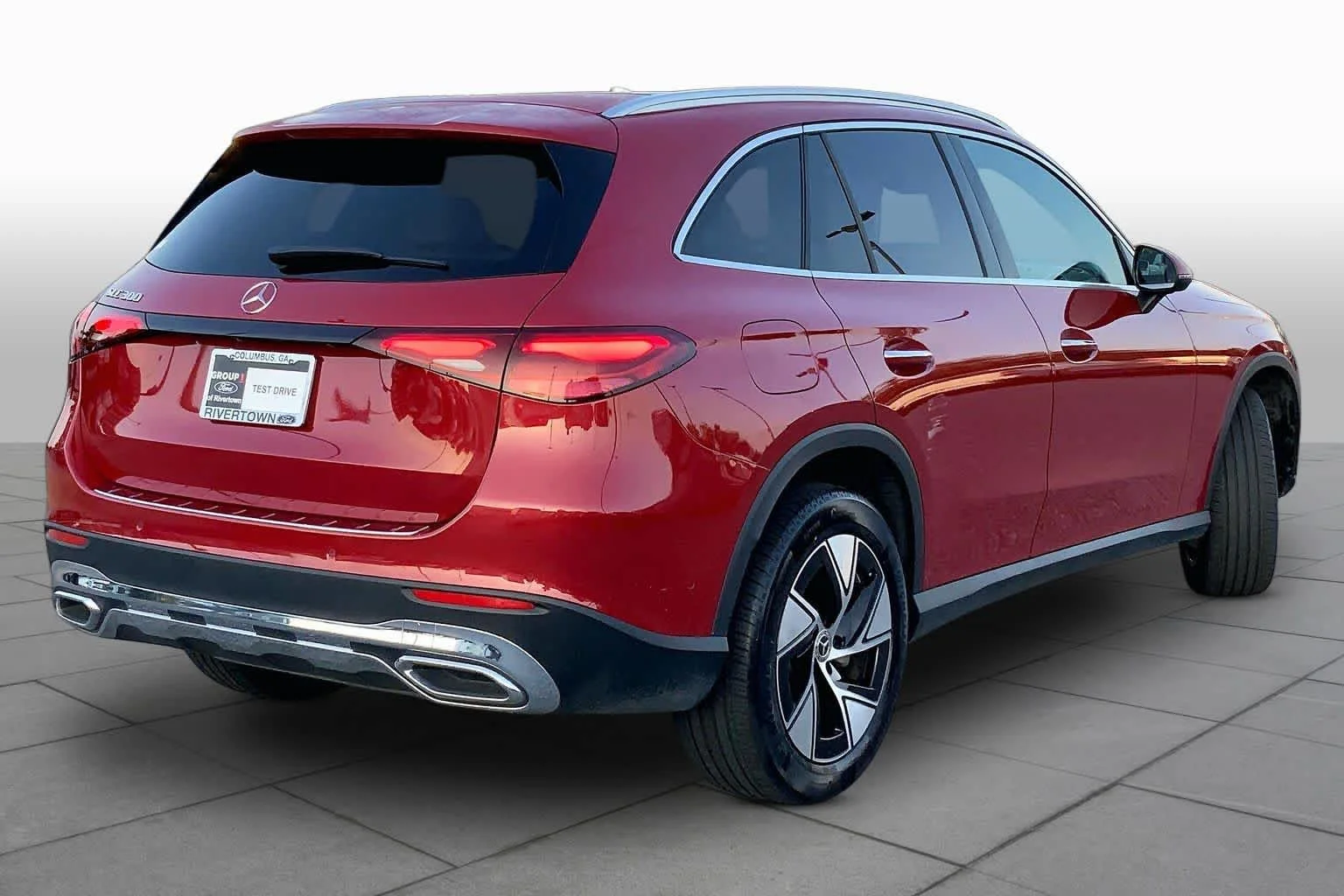 Used 2024 MANUFAKTUR Patagonia Red Metallic Mercedes-Benz GLC 300 image 12