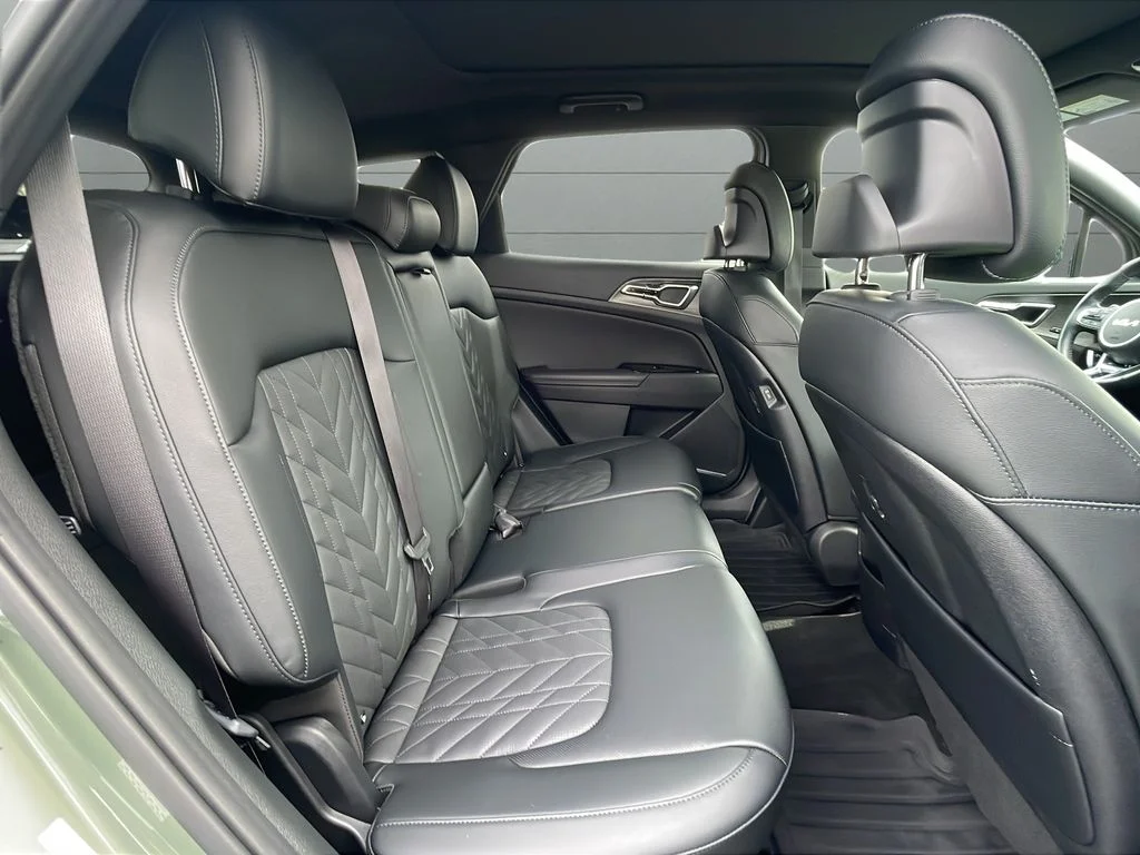Certified Used 2023 Green Kia X-Pro Prestige image 14